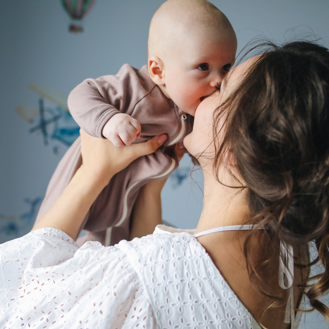Mother baby guide to visiting a new mum